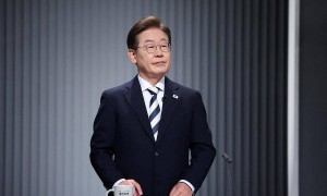 俄乌空战升级，扎哈罗娃严厉警告韩国：别学西方援助乌克兰，不然后果很严重！