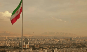 2500名美军杀进霍尔木兹海峡，却连油轮都不敢护送！伊朗这招太狠了