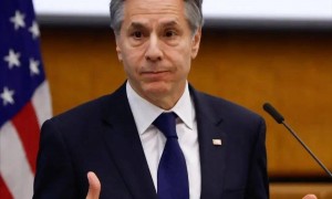 老国务卿布林肯出面了，直击特朗普犯错的要害