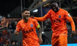 惨案！中超-奥斯卡2射1传约尼查2传1射 云南4-0胜10人泰山