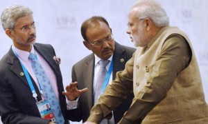 莫迪访华刚下专机，央视公布霹雳15导弹细节，印军高层有苦说不出了！