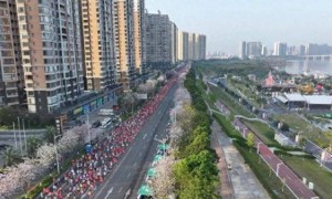 官方已证实！清远马拉松一参赛选手赛途中突然倒地，被紧急送医，经抢救无效不幸离世