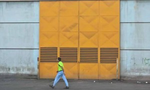 一个中国海员在伊朗战区｜《财经》特稿