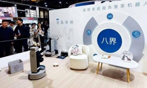 马化腾深夜发朋友圈，大佬集体疯狂？